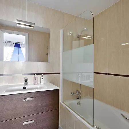 Aldea Hills, Apartment